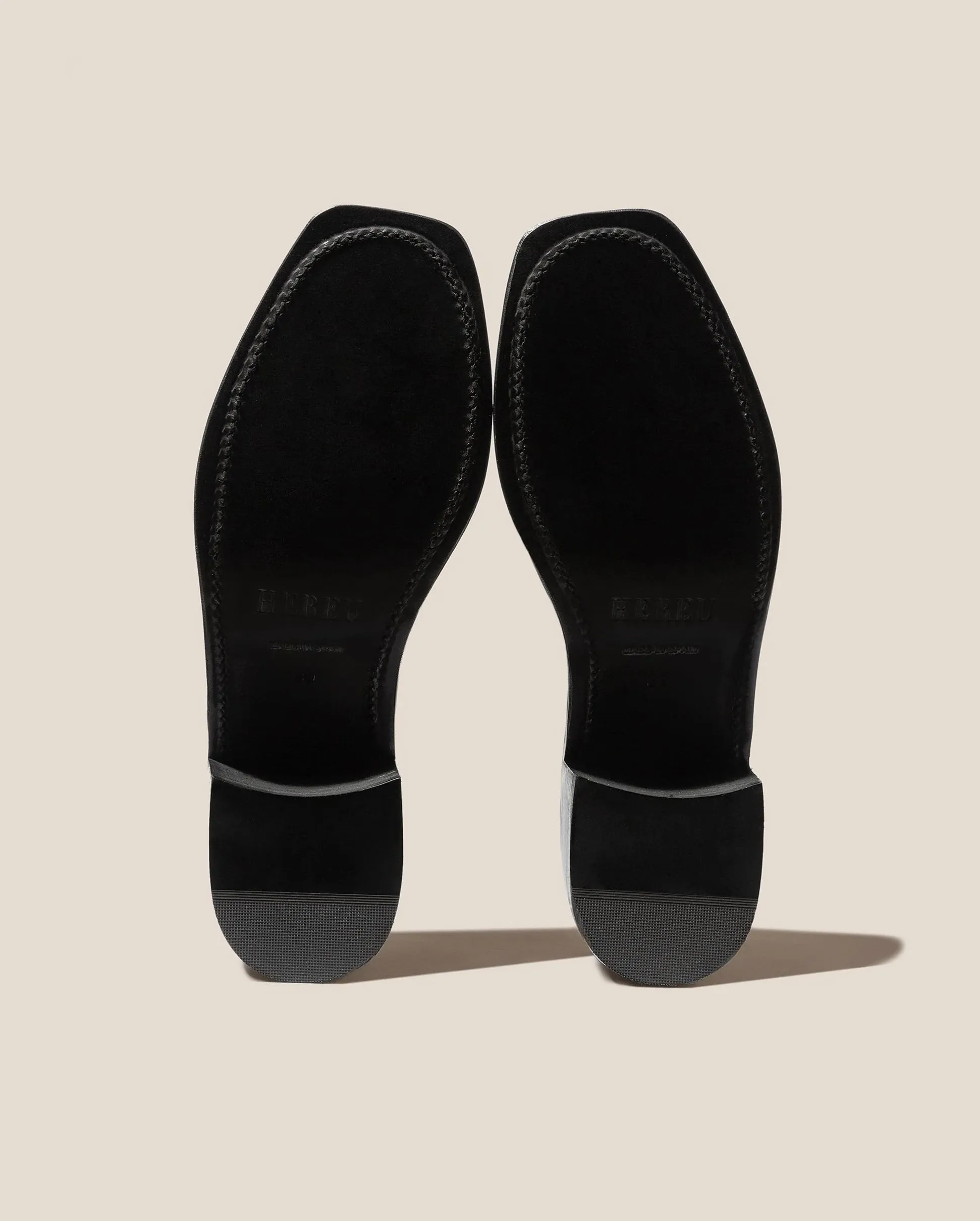 ALBER HEELED T-BAR LOAFER / BLACK