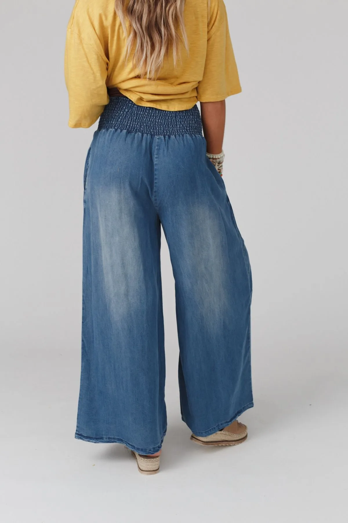 Free Falling Wide Leg Pants - Denim