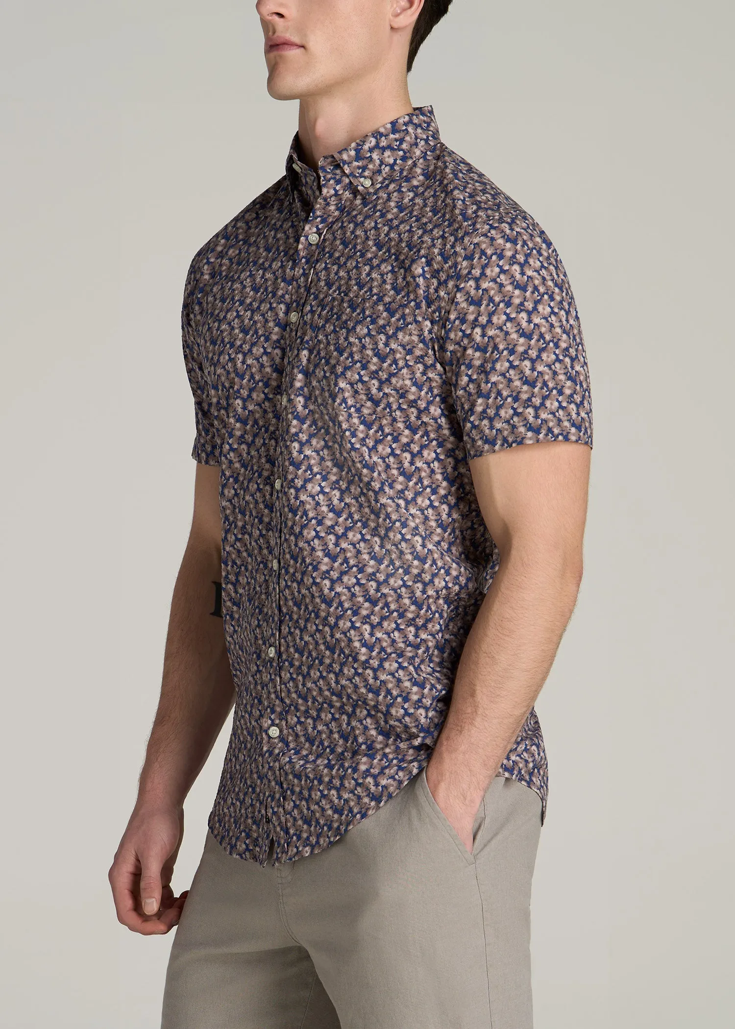 Seersucker Tall Men's Short Sleeve Shirt in Beige & Indigo Blossom Print